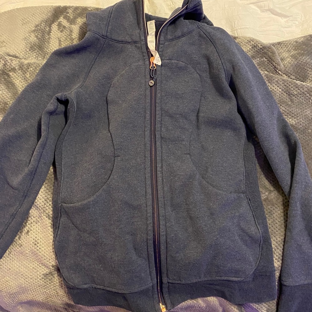 lululemon navy blue zip up!